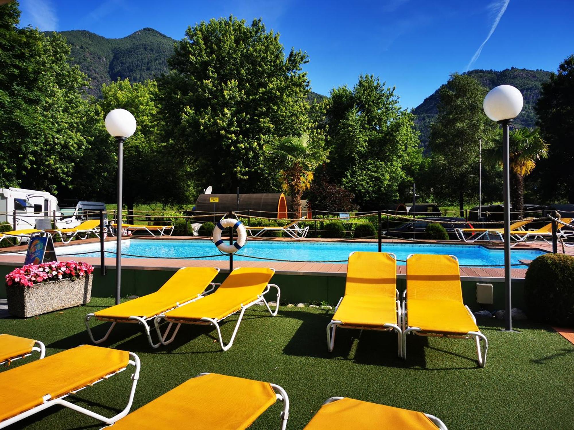 Camping Melezza Losone Zewnętrze zdjęcie