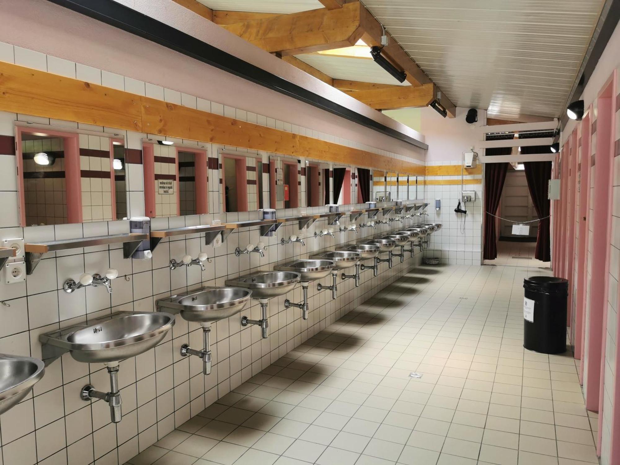 Camping Melezza Losone Zewnętrze zdjęcie